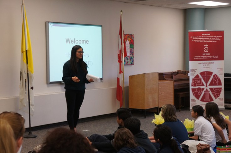 E-CSLIT Chair Theresa Hoang welcomes everyone to the final meeting of the year!