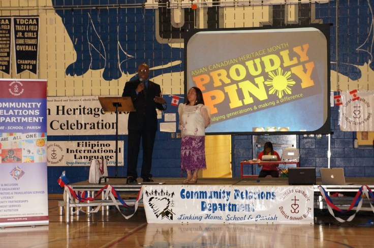 Kirk Mark and Jody Huang giving greetings!